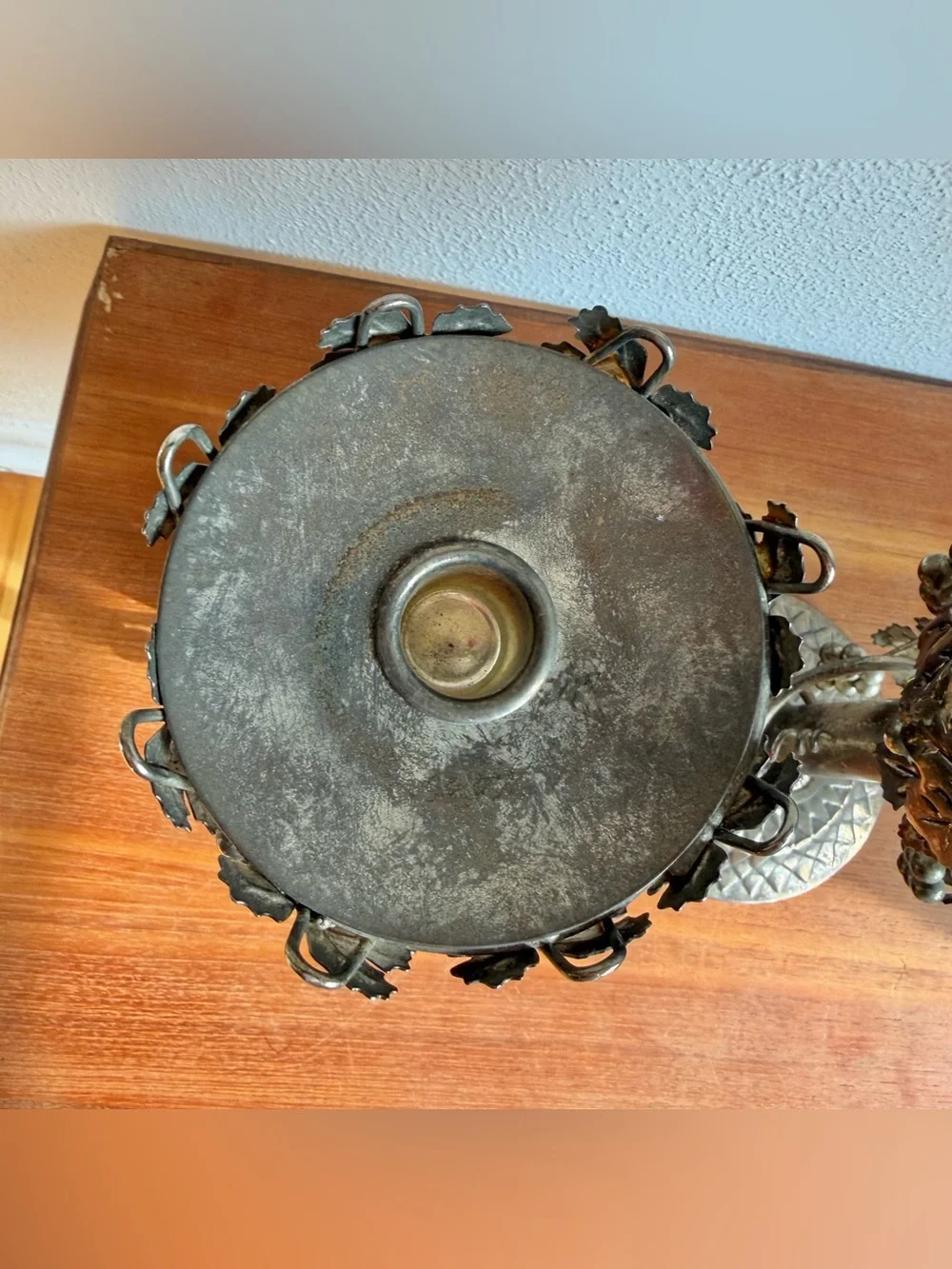 Vintage Studio Silversmiths Ornate Taper/Pillar Candle Holder Grapevine Gothic